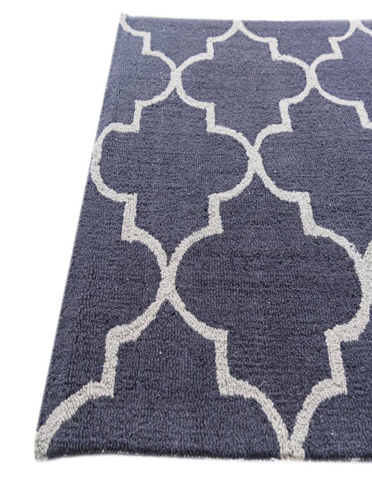 Detail image of 3' x 5' Luna Rug
