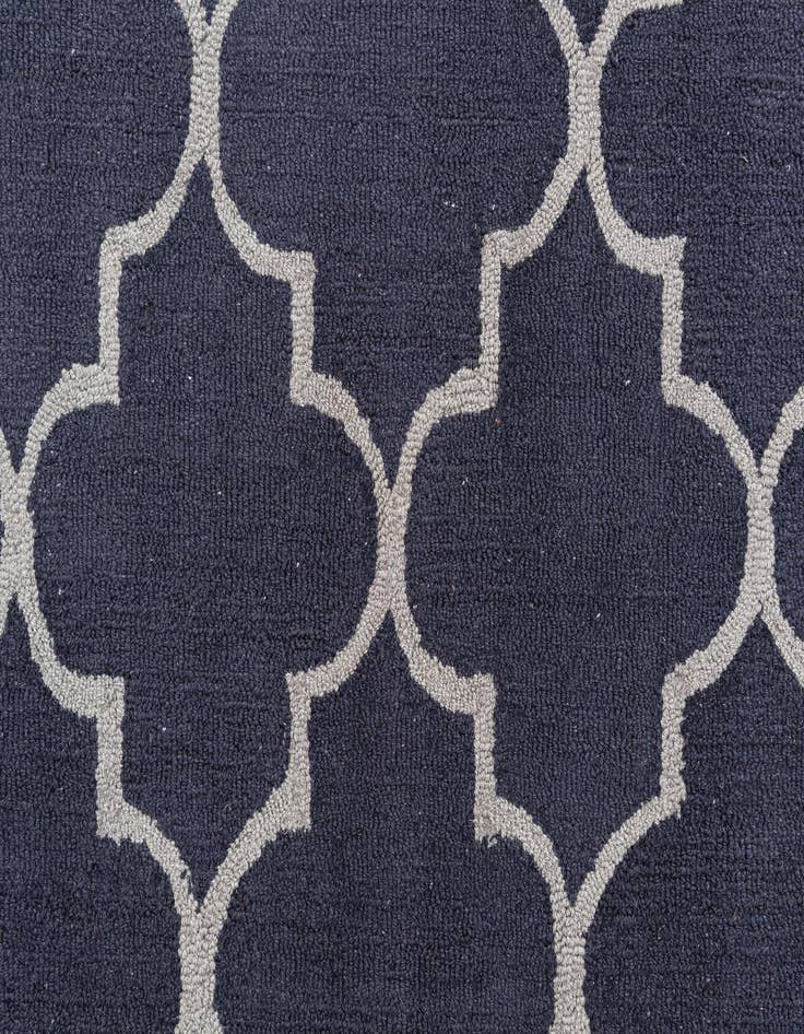 Detail image of 3' x 5' Luna Rug