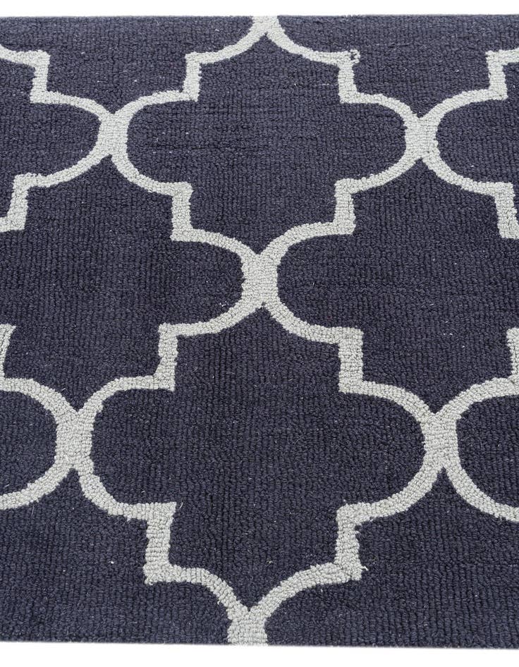 Detail image of 3' x 5' Luna Rug