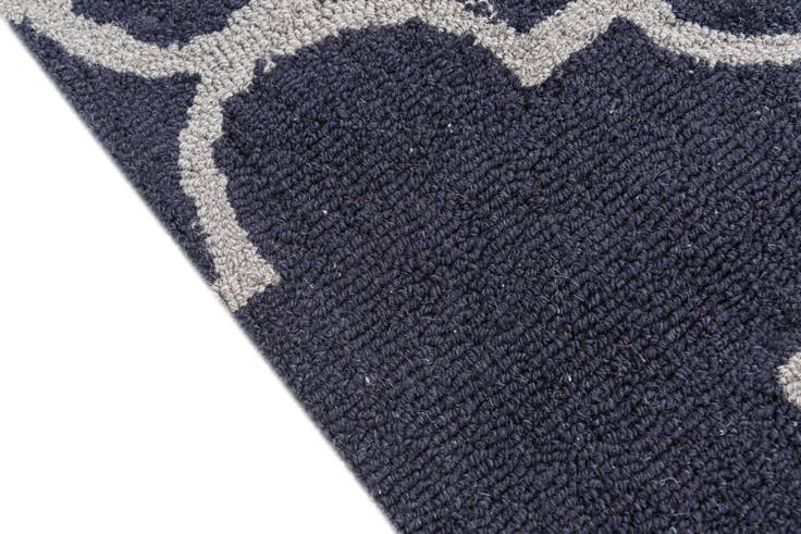 Detail image of 3' x 5' Luna Rug