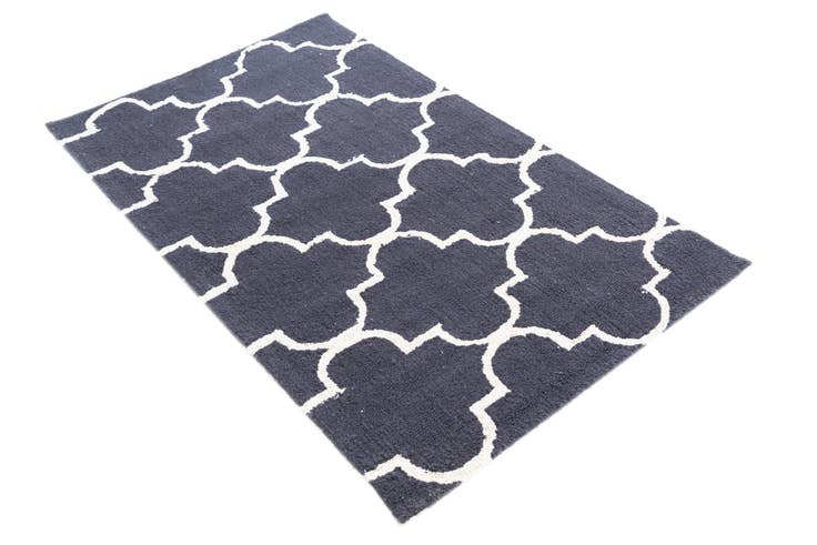 Detail image of 3' x 5' Luna Rug