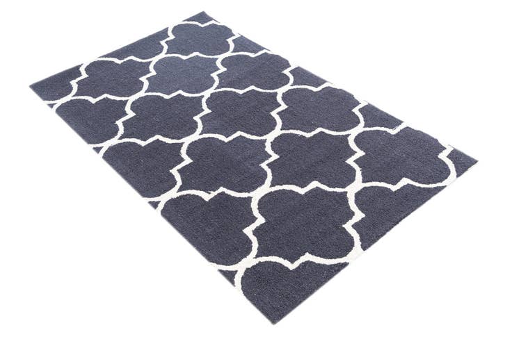 Detail image of 3' x 5' Luna Rug