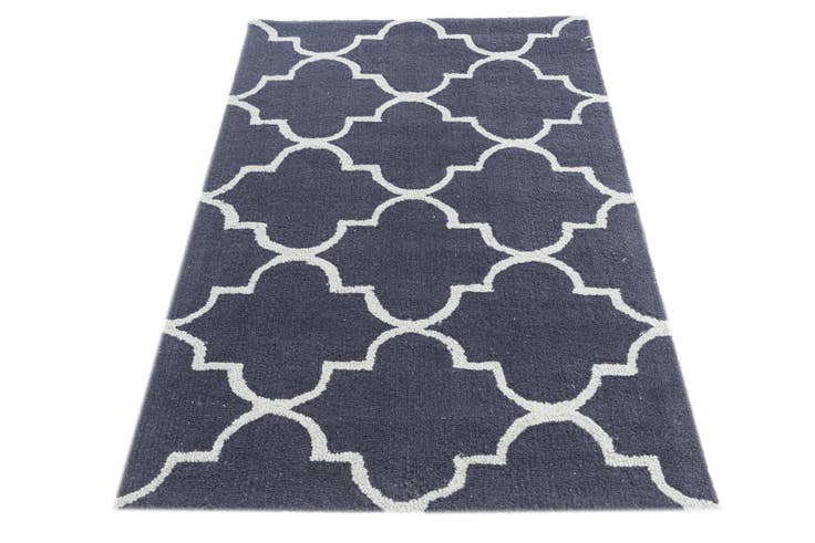 Detail image of 3' x 5' Luna Rug