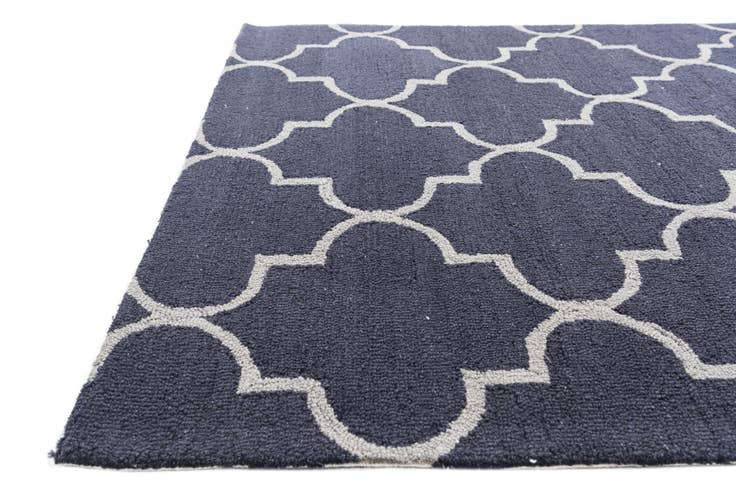 Detail image of 4' x 6' Luna Rug