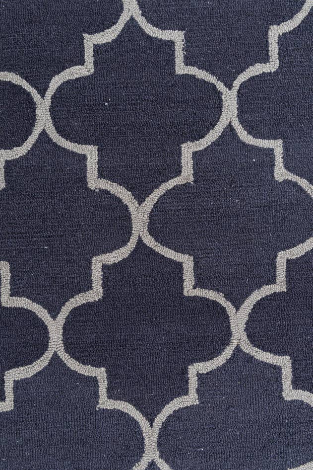 Detail image of 4' x 6' Luna Rug