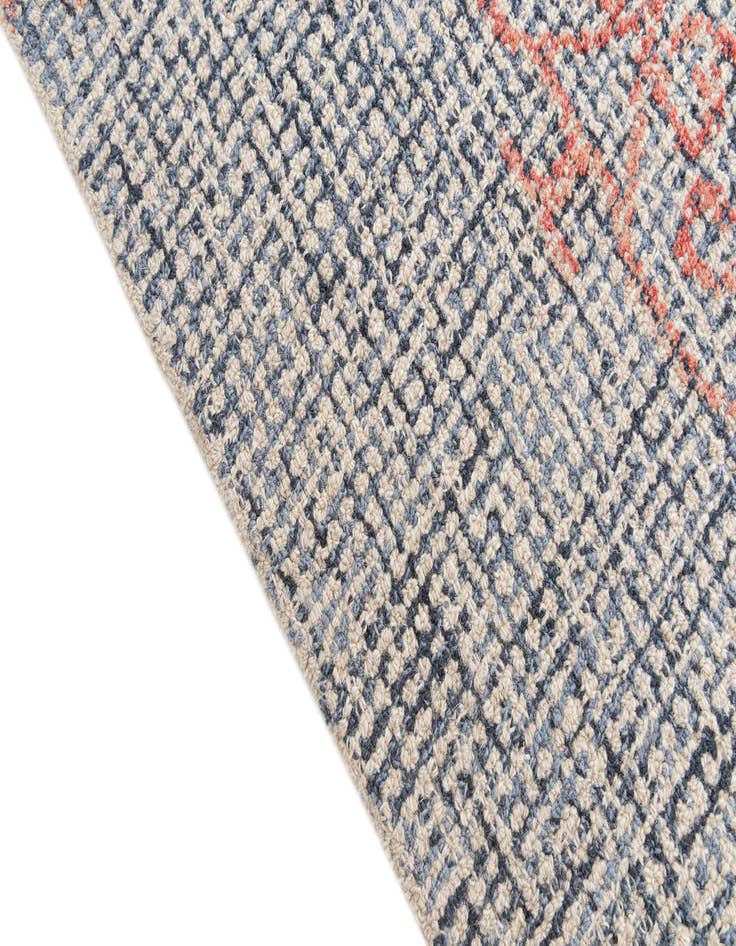 Detail image of 4' 1 x 6' Luna Rug
