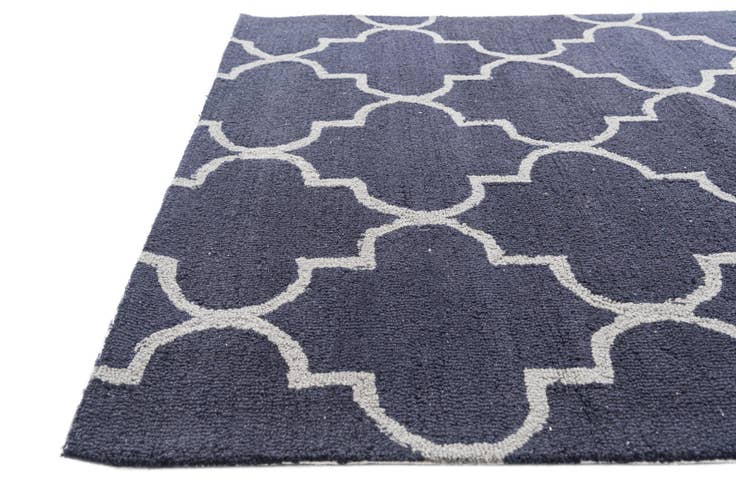 Detail image of 4' x 6' Luna Rug