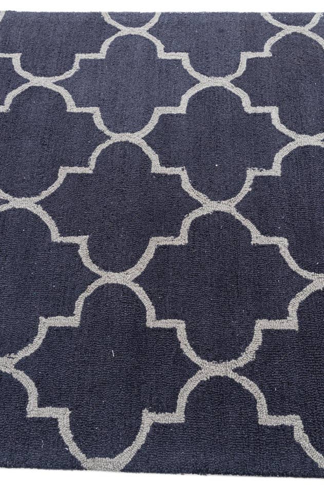 Detail image of 4' x 6' Luna Rug