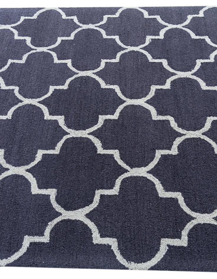 Detail image of 5' 1 x 8' Luna Rug