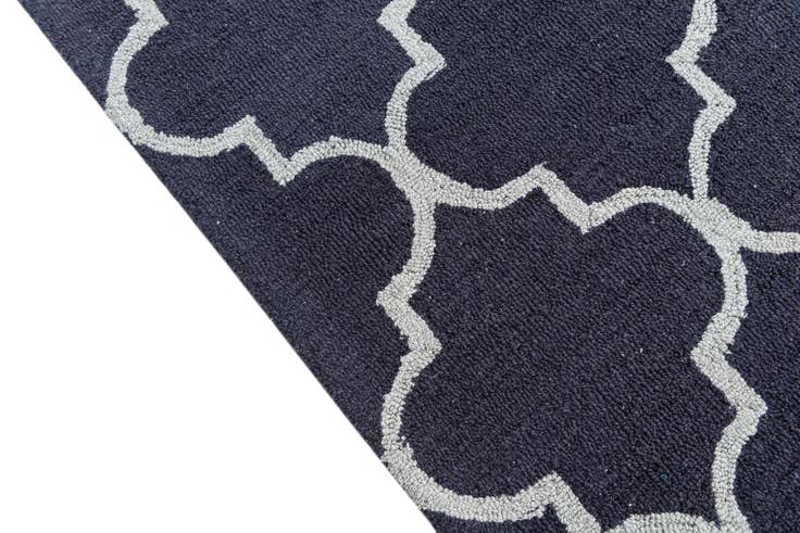 Detail image of 5' 1 x 8' Luna Rug