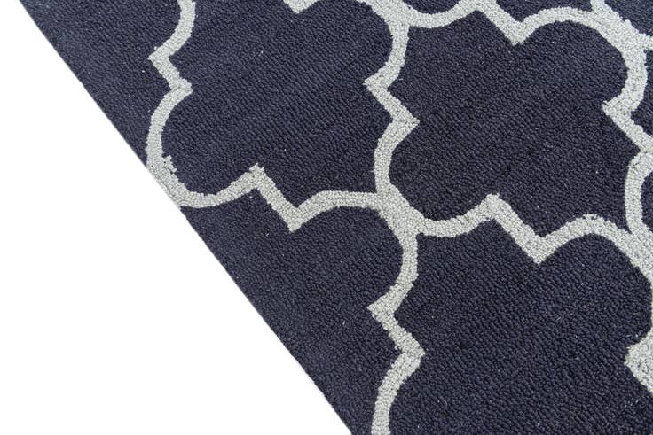 Detail image of 5' x 8' Luna Rug