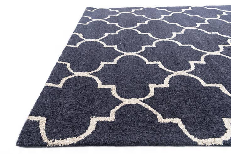 Detail image of 5' 1 x 8' 1 Luna Rug