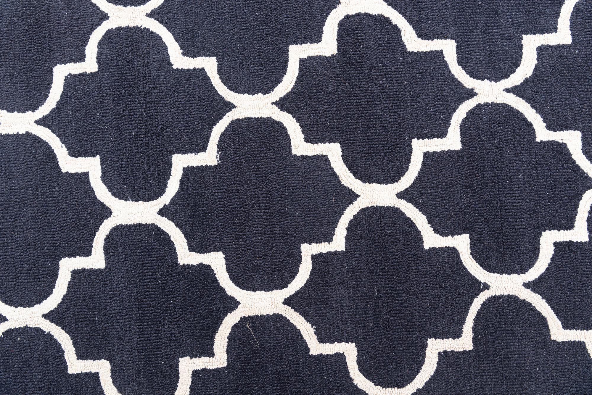 5' 1 x 8' Luna Rug