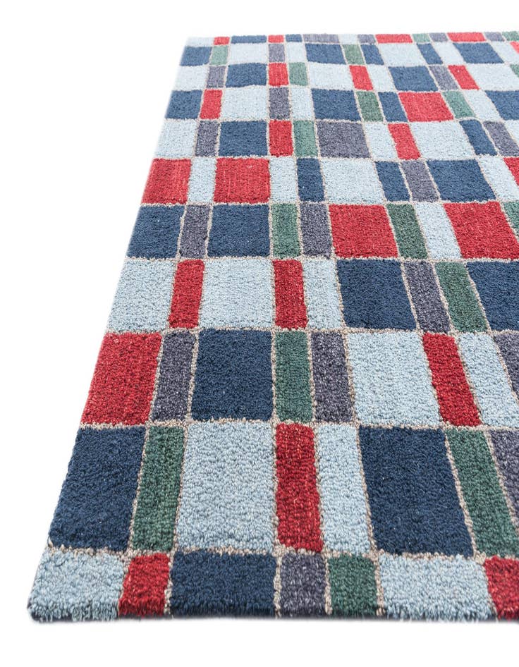 Detail image of 5' 1 x 7' 10 Luna Rug