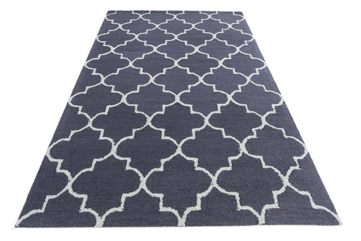 Detail image of 5' x 8' Luna Rug