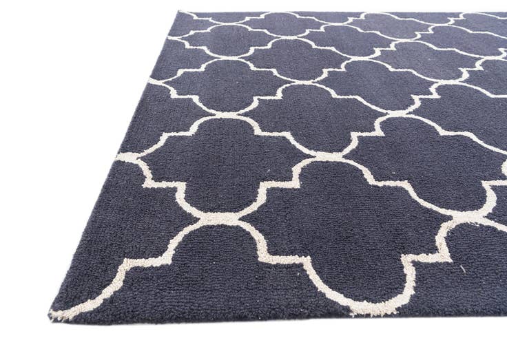 Detail image of 5' x 8' Luna Rug