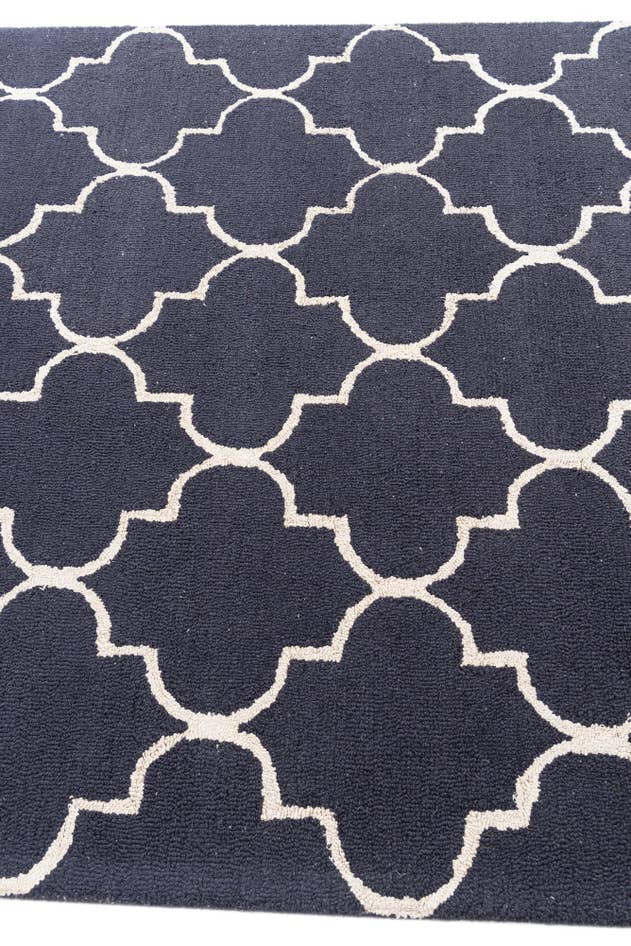 Detail image of 5' x 8' Luna Rug