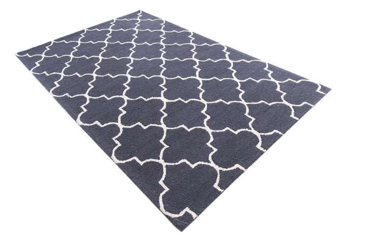 5' 1 x 8' Luna Rug