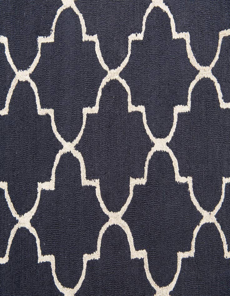 Detail image of 5' 1 x 8' Luna Rug