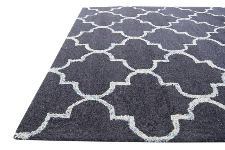 Detail image of 5' 1 x 8' Luna Rug
