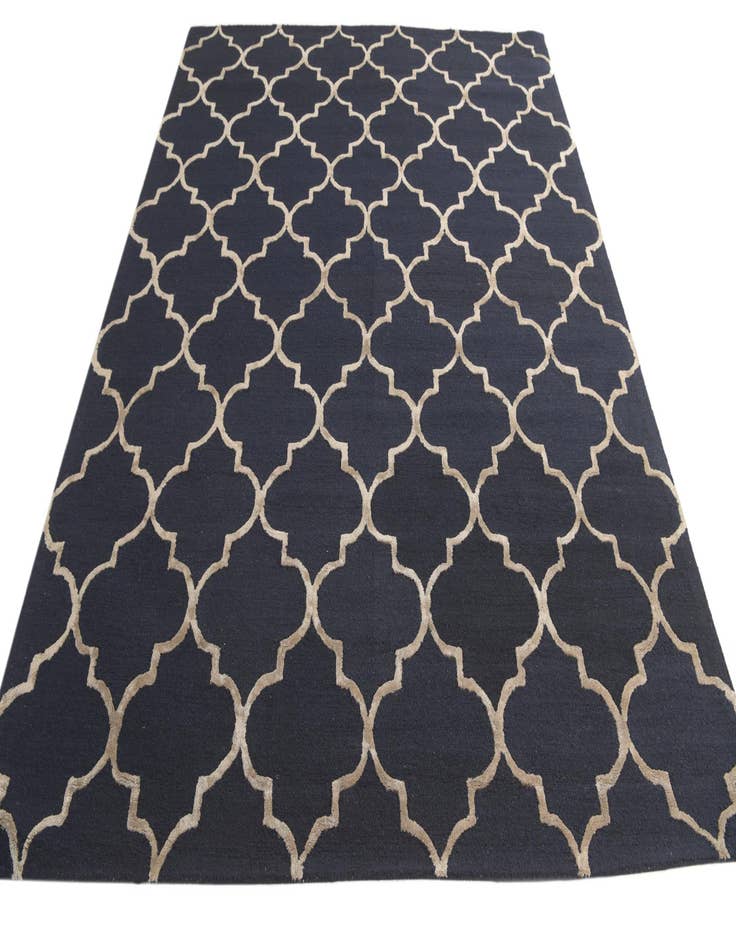 Detail image of 7' 6 x 9' 6 Luna Rug