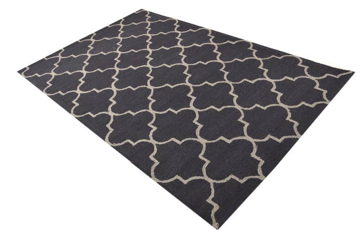 Detail image of 5' x 7' 11 Luna Rug