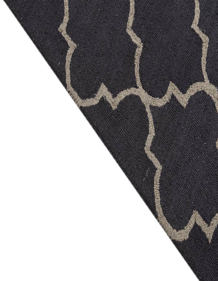 Detail image of 5' x 7' 11 Luna Rug