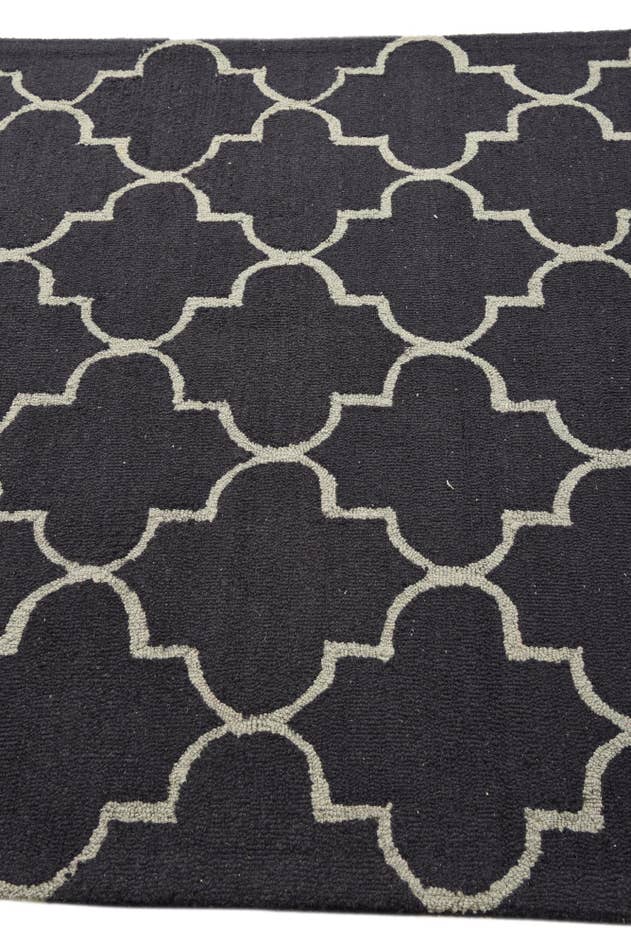 Detail image of 5' 1 x 8' Luna Rug