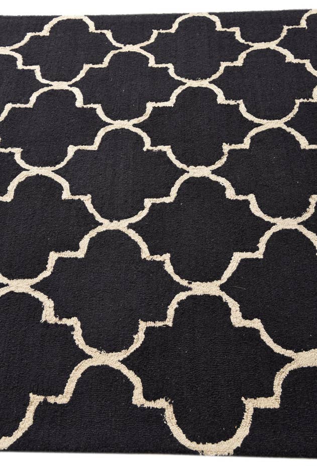 Detail image of 5' 1 x 8' 1 Luna Rug