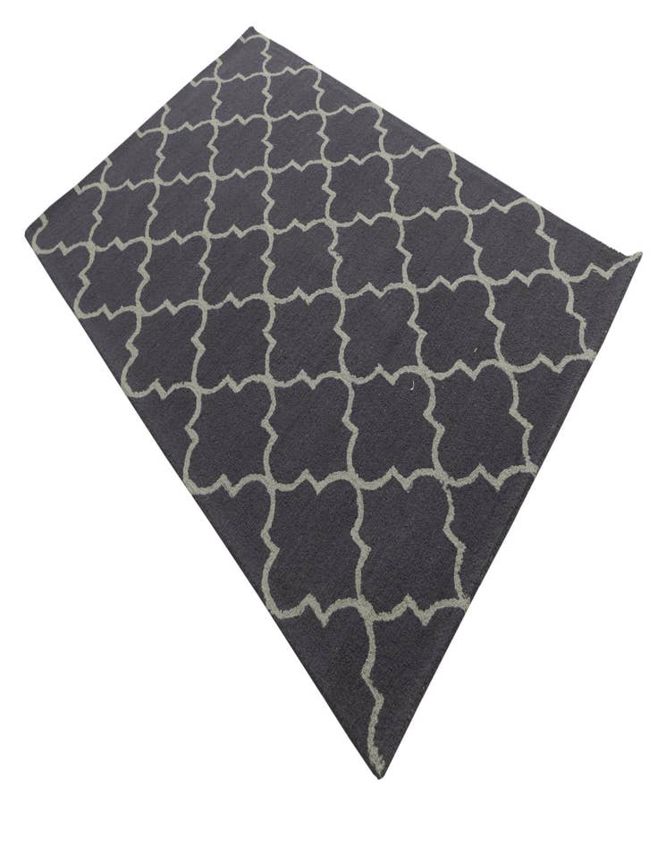 Detail image of 5' x 8' Luna Rug