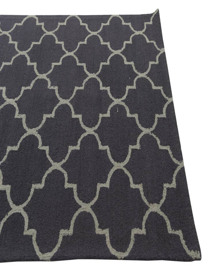 Detail image of 5' x 8' Luna Rug