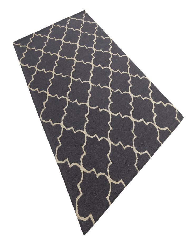 Detail image of 5' 2 x 8' Luna Wool Rug