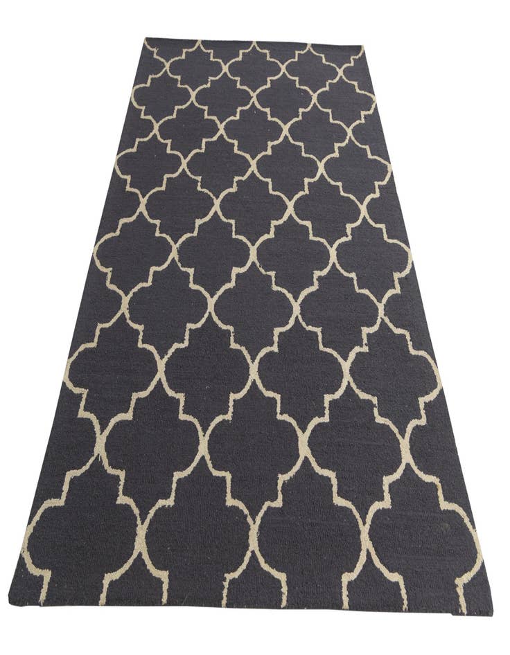 Detail image of 5' 2 x 8' Luna Wool Rug