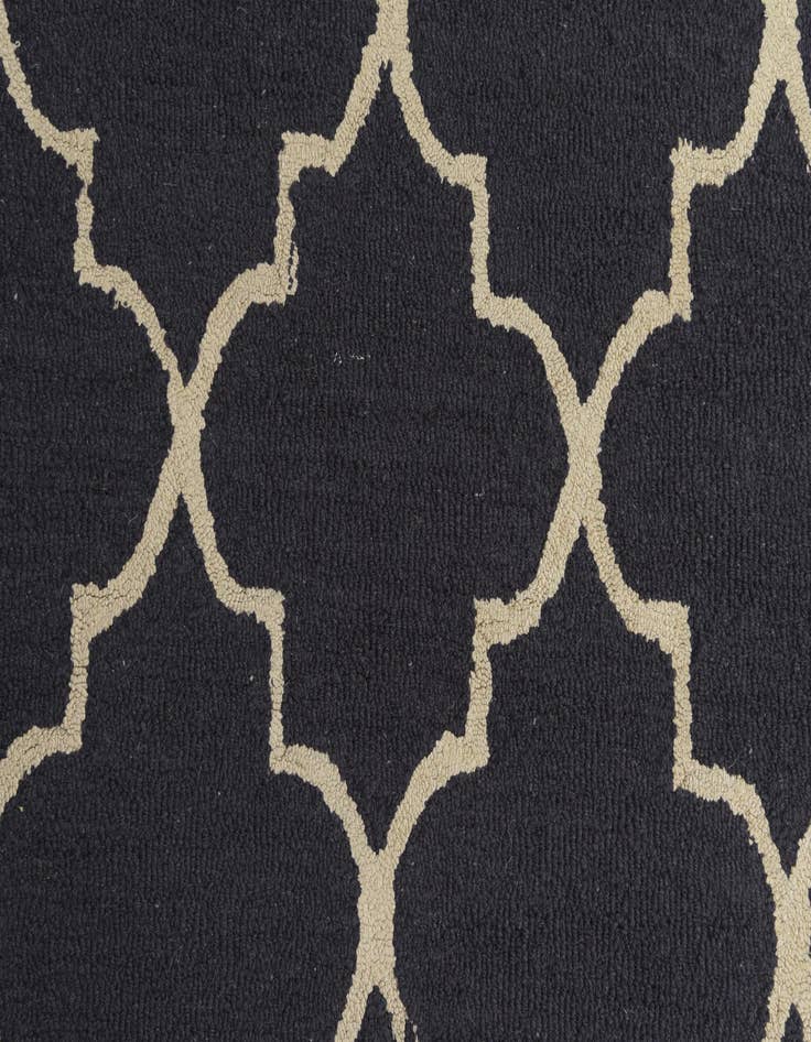 Detail image of 5' 2 x 8' Luna Wool Rug