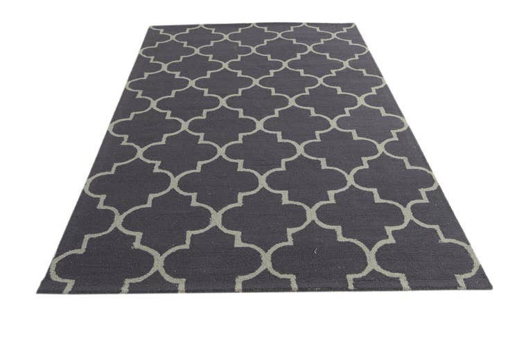 Detail image of 5' 1 x 8' Luna Wool Rug