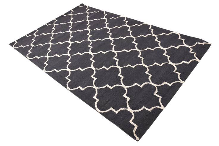 Detail image of 5' x 8' Luna Rug