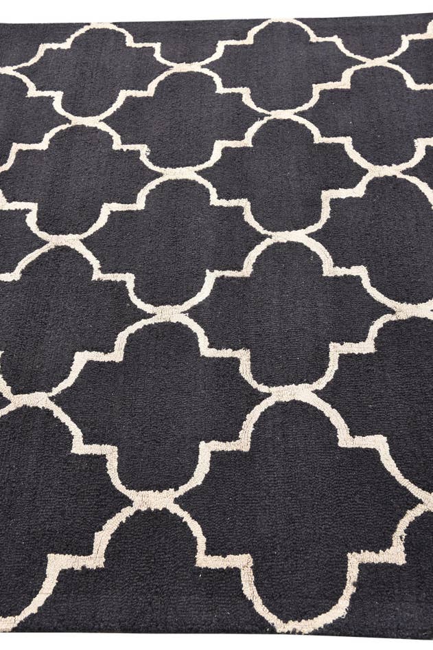 Detail image of 5' x 8' Luna Rug
