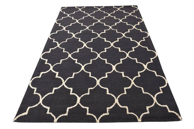 Detail image of 5' 1 x 8' Luna Rug