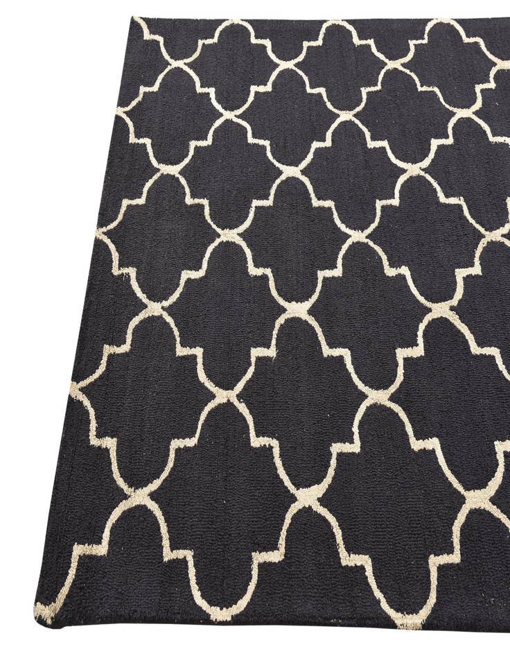 Detail image of 5' 1 x 8' Luna Rug