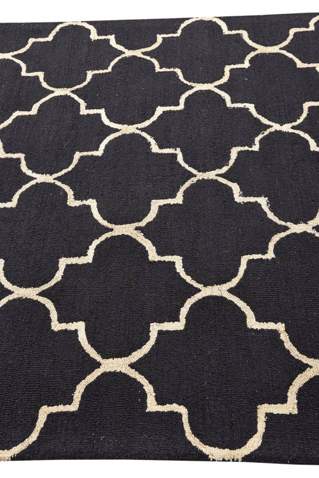 Detail image of 5' 1 x 8' Luna Rug
