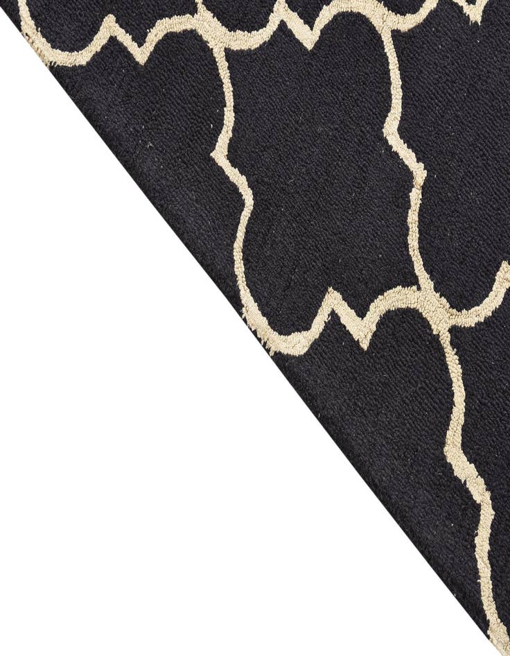 Detail image of 5' 1 x 8' Luna Rug