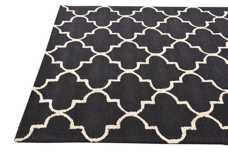 Detail image of 5' x 7' 11 Luna Wool Rug