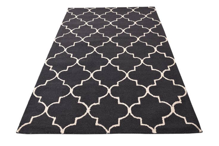Detail image of 5' x 7' 11 Luna Wool Rug