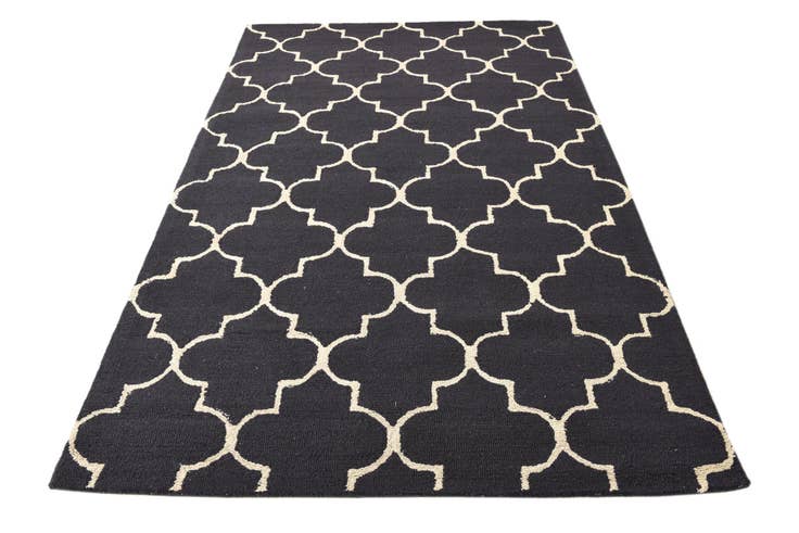Detail image of 5' 2 x 7' 11 Luna Wool Rug
