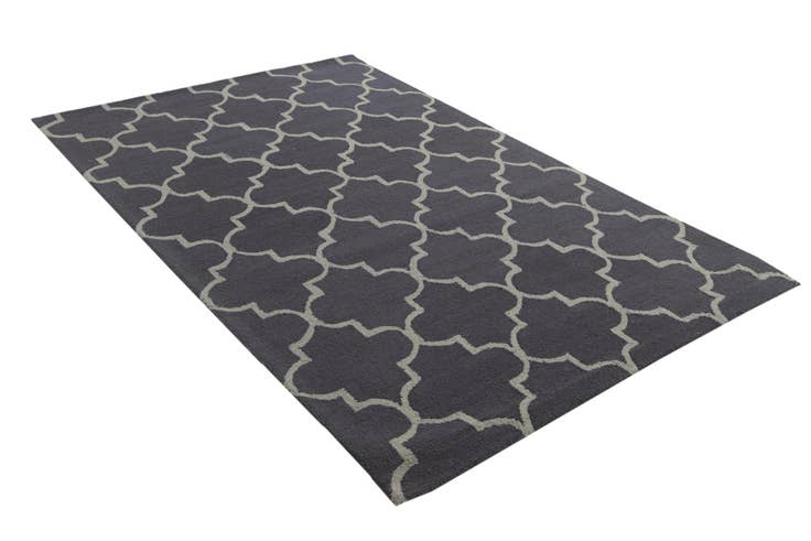 Detail image of 5' 1 x 8' Luna Wool Rug