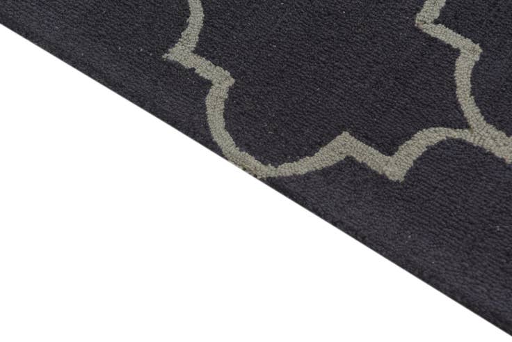 Detail image of 5' 1 x 8' Luna Wool Rug