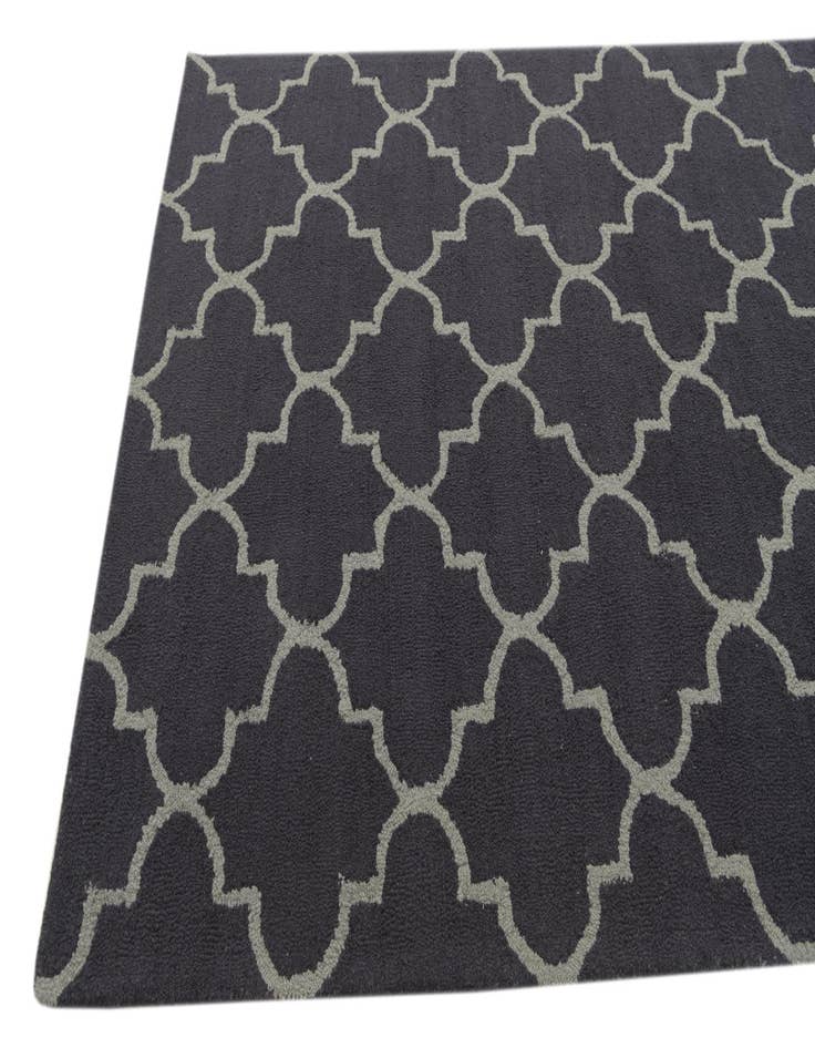 Detail image of 5' x 8' Luna Wool Rug