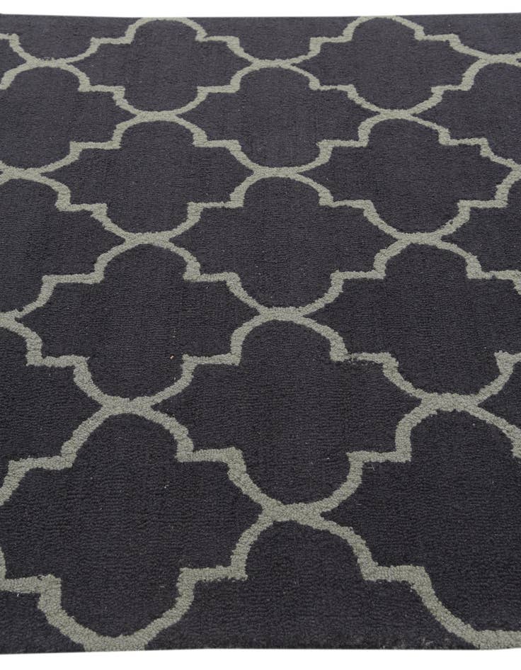 Detail image of 5' x 8' Luna Wool Rug
