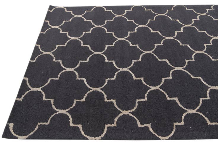 Detail image of 5' 1 x 8' Luna Rug