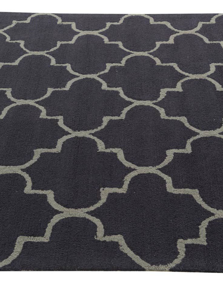 Detail image of 5' x 8' Luna Wool Rug